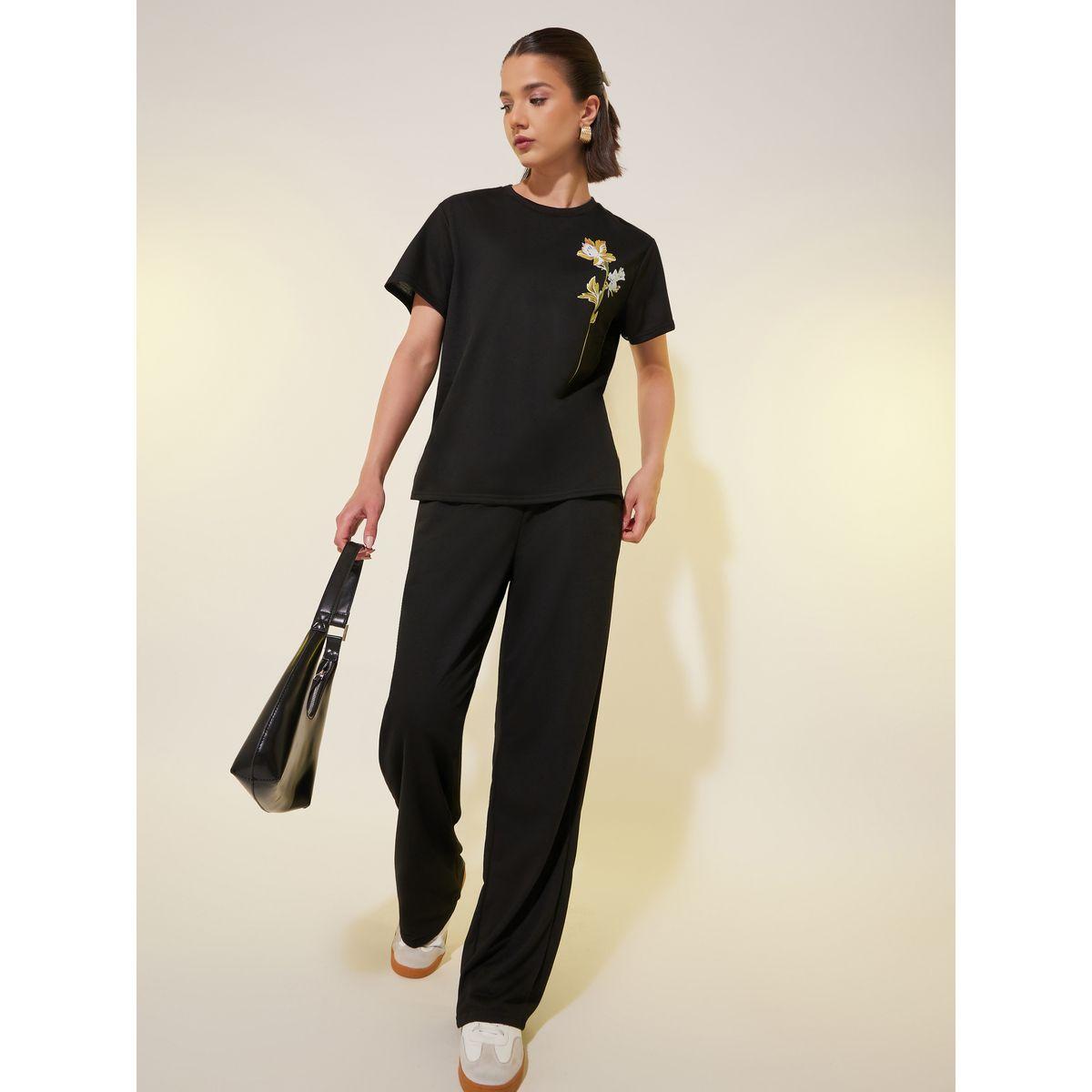 Styli Graphic Printed Short Sleeve T-Shirt and Pants Co-Ords-women-clothing-coordsets-image-1