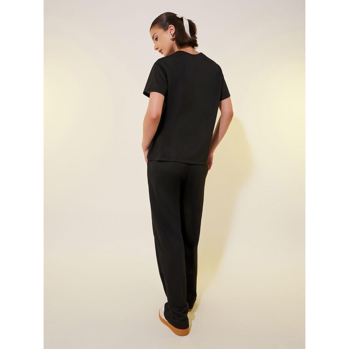 طقم منسق من بنطال وتيشيرت بطبعة جرافيك-women-clothing-coordsets-image-5