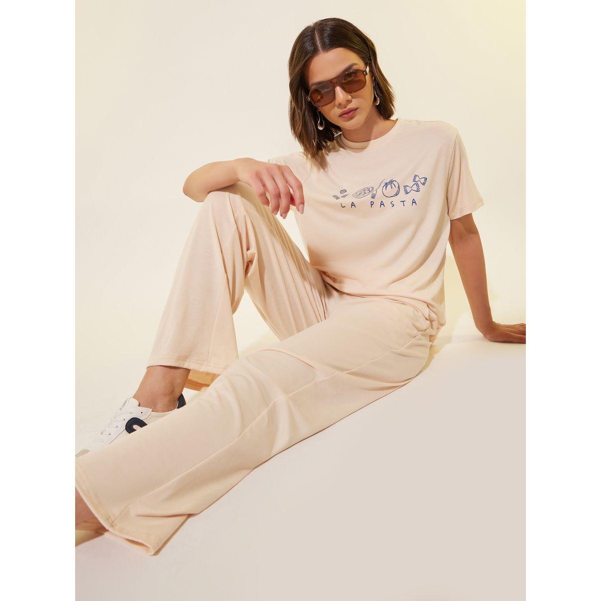Styli Graphic Printed Short Sleeve T-Shirt and Pants Co-Ords-women-clothing-coordsets-image-1