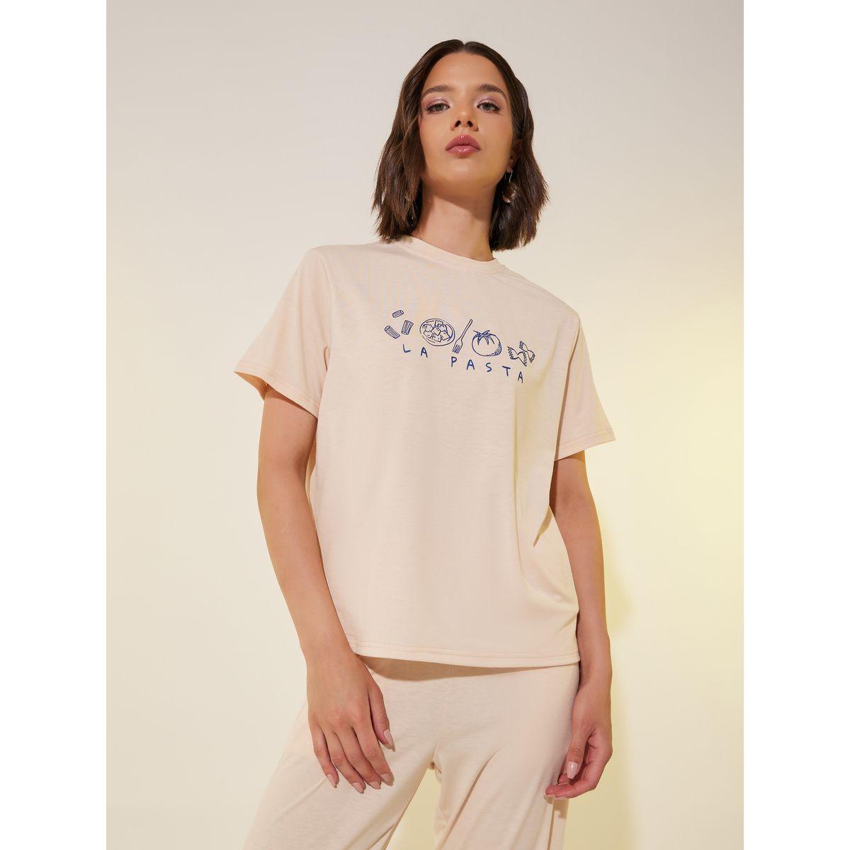 Styli Graphic Printed Short Sleeve T-Shirt and Pants Co-Ords-women-clothing-coordsets-image-3