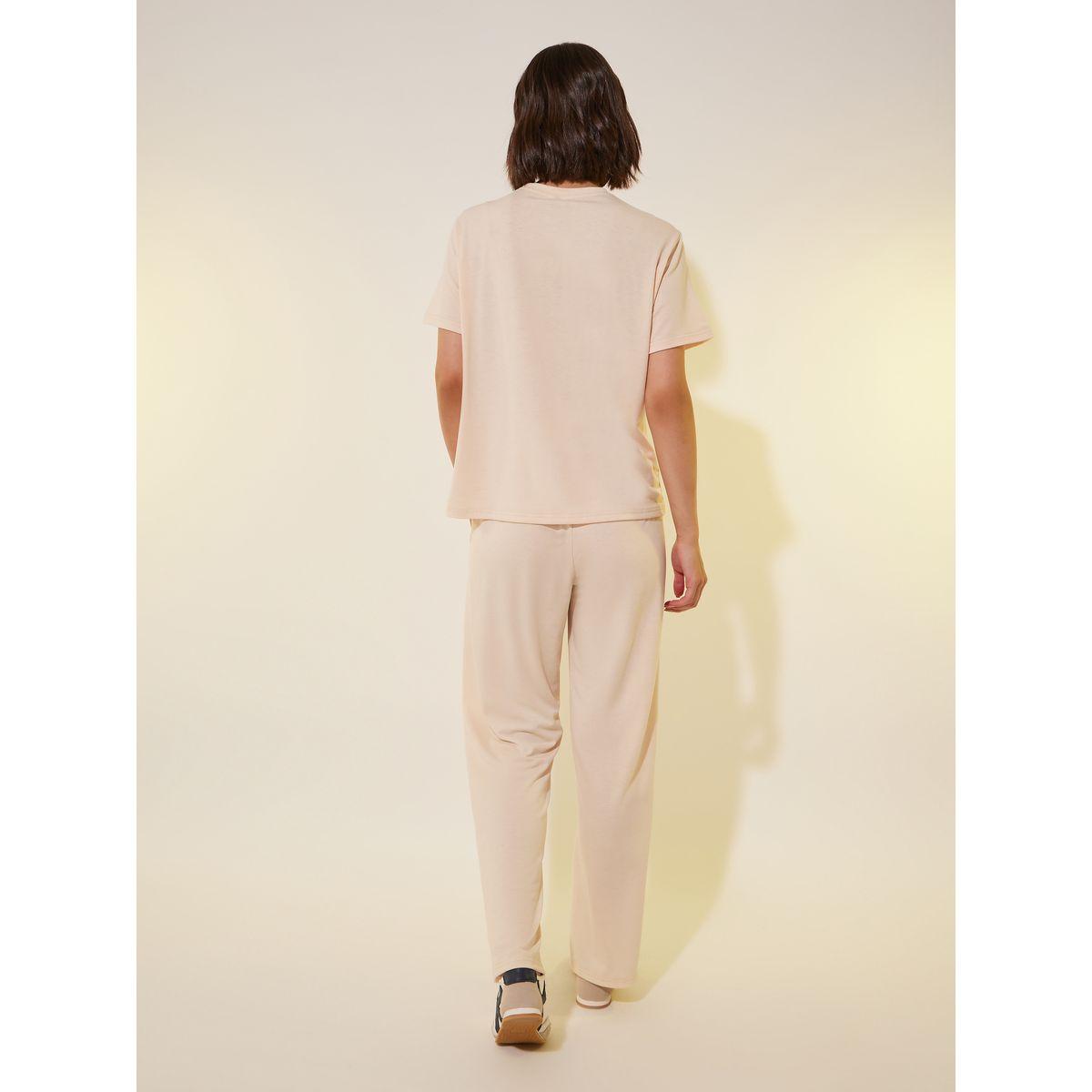 Styli Graphic Printed Short Sleeve T-Shirt and Pants Co-Ords-women-clothing-coordsets-image-6