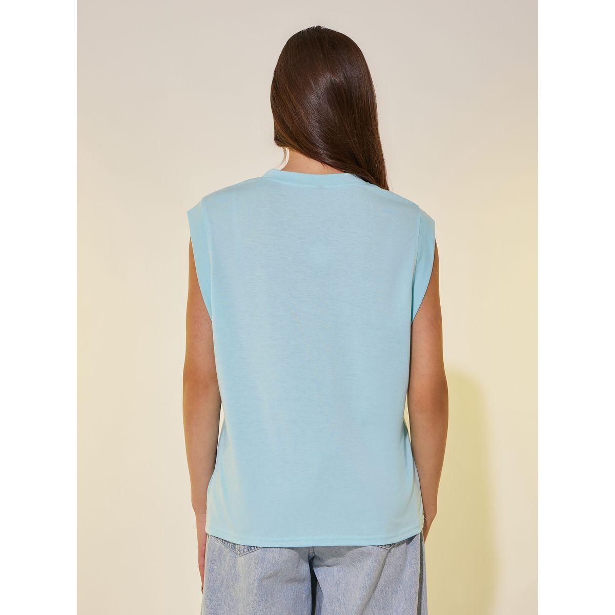 تيشيرت بتفاصيل مُطرزة وبدون أكمام-women-clothing-tshirts-image-5