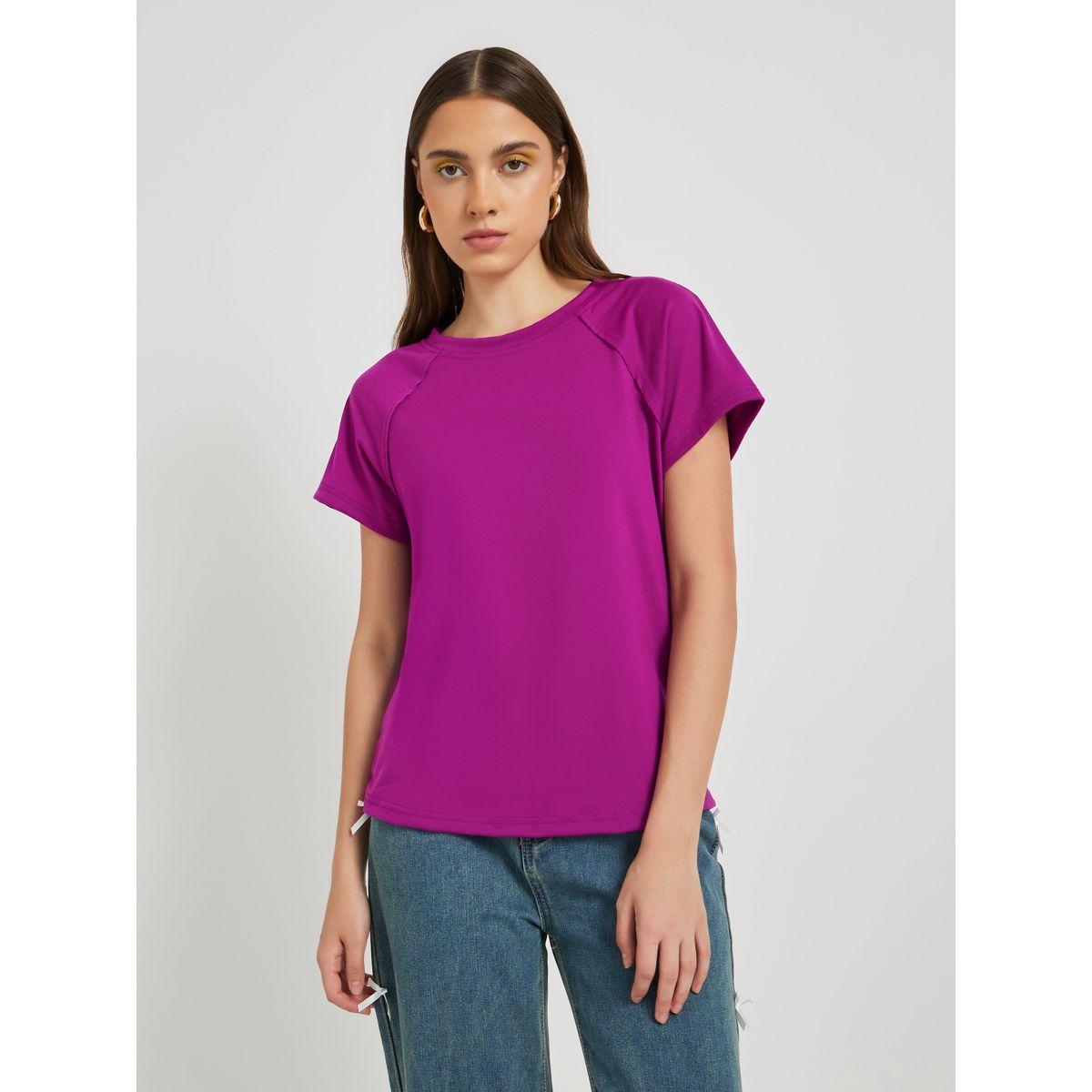 Styli Solid Seam Detail Round Neck T-Shirt-women-clothing-tshirts-image-3