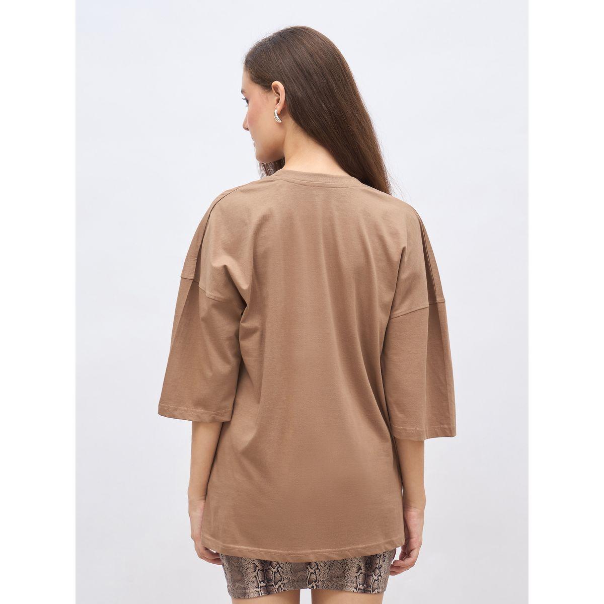 تيشيرت فضفاض بتفاصيل شارة-women-clothing-tshirts-image-5
