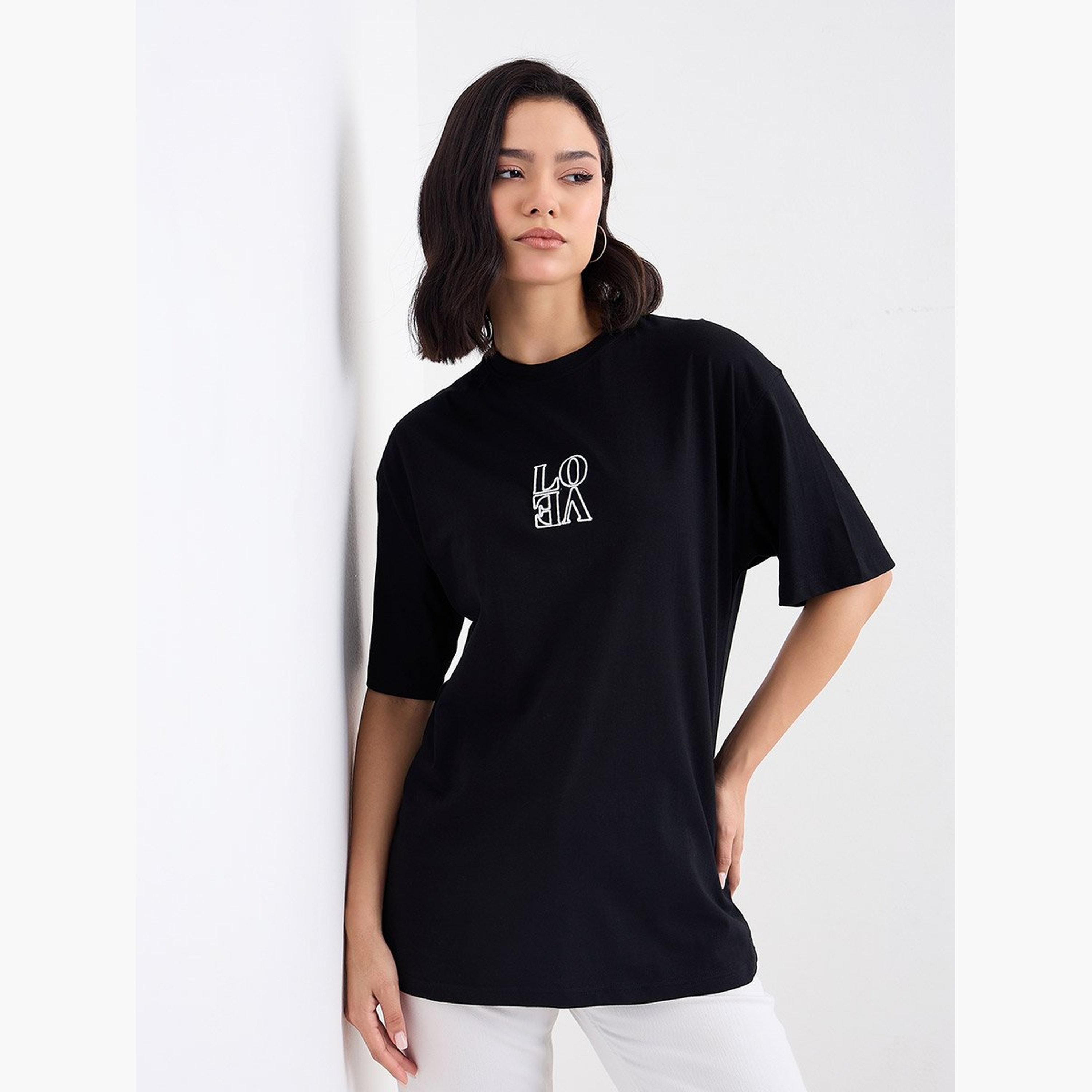 ستايلي - تي شيرت مقاس كبير برقبة دائرية وتفاصيل مطرزة-women-clothing-tshirts-image-1