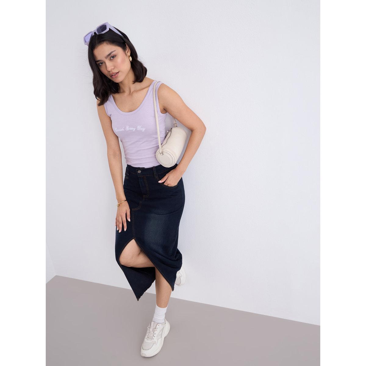 تيشيرت كت بتفاصيل مُطرزة-women-clothing-tshirts-image-2