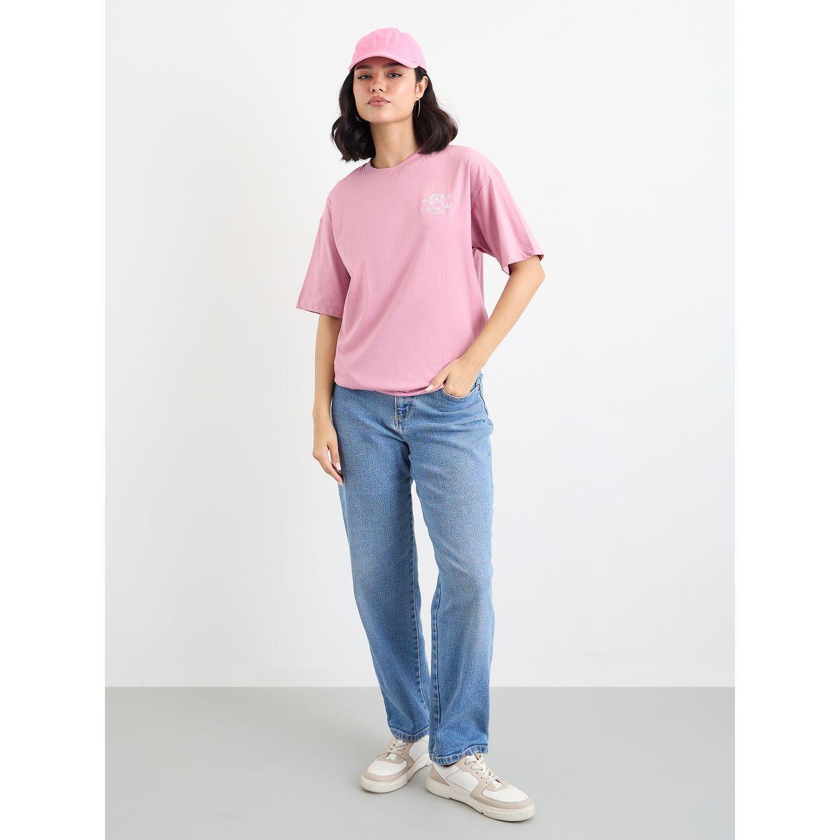 تيشيرت فضفاض بتفاصيل مُطرزة-women-clothing-tshirts-image-1