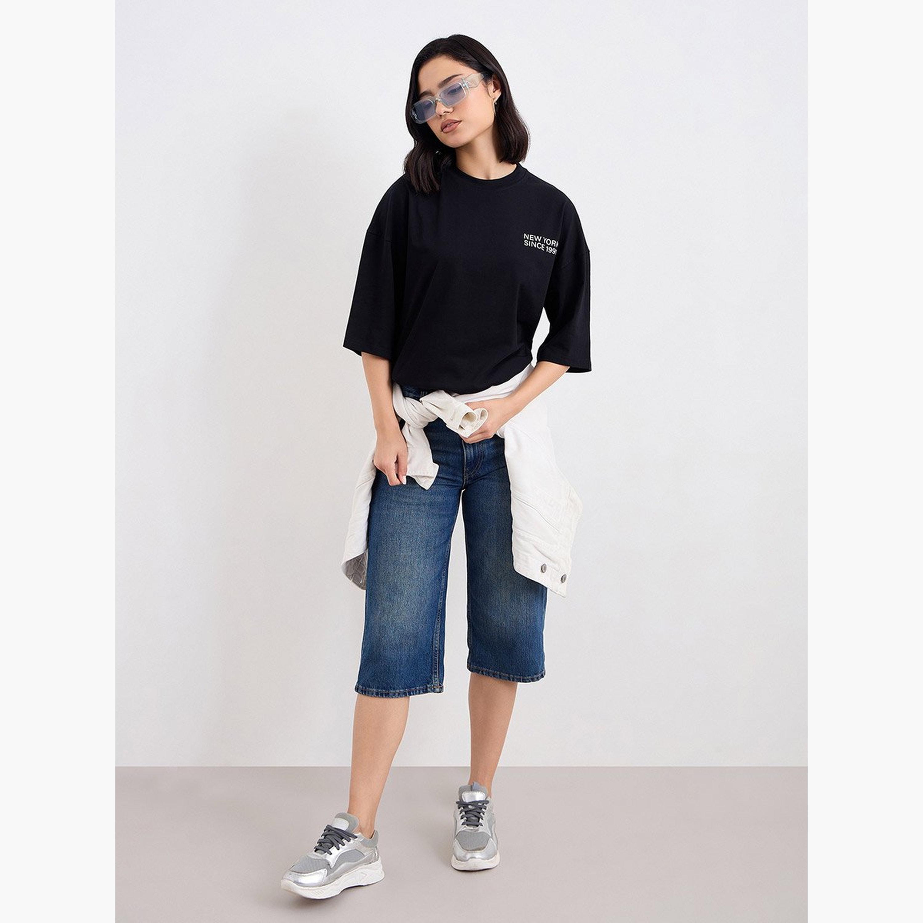 ستايلي - تي شيرت مقاس كبير بطبعة شعار-women-clothing-tshirts-image-2