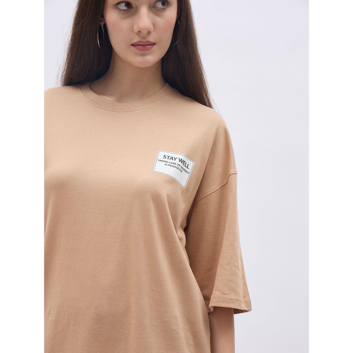 تيشيرت فضفاض مُطبع بأكتاف مُنخفضة-women-clothing-tshirts-image-4