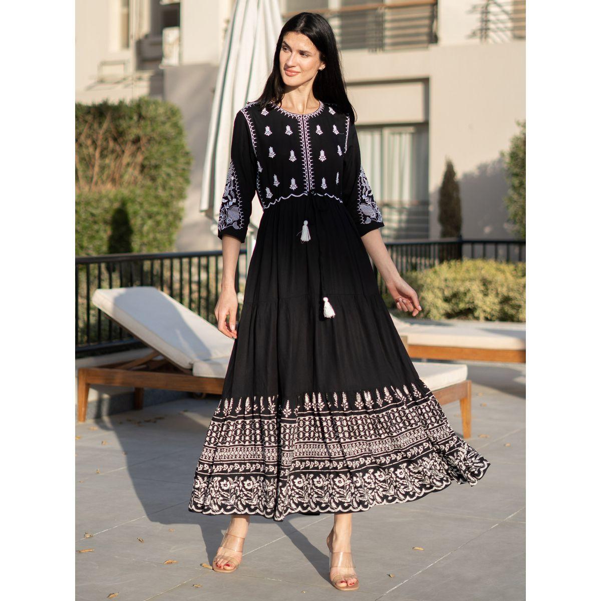 فستان ميدي بطبعة زهور وأكمام بطول 3/4-women-clothing-dresses-image-1