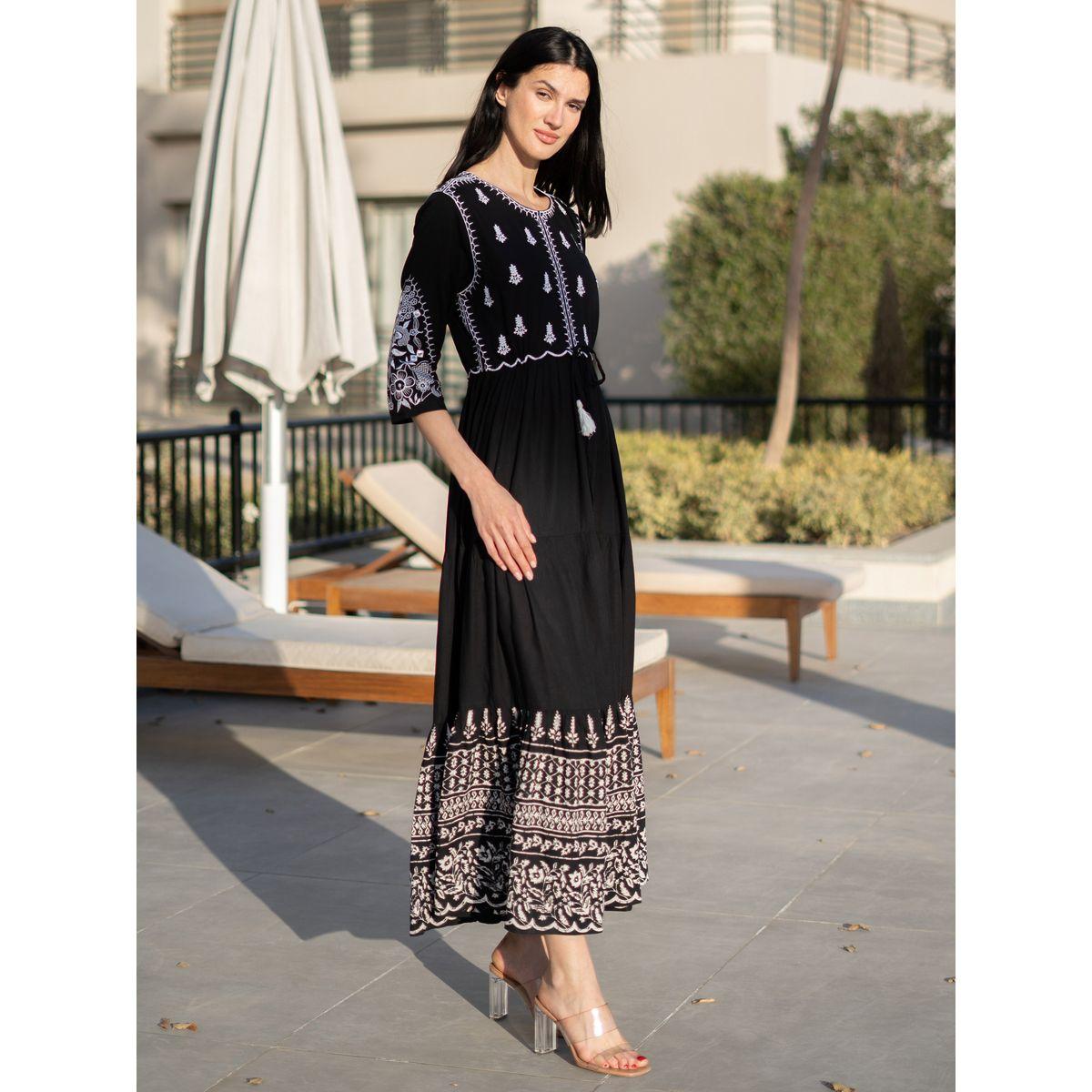 فستان ميدي بطبعة زهور وأكمام بطول 3/4-women-clothing-dresses-image-2