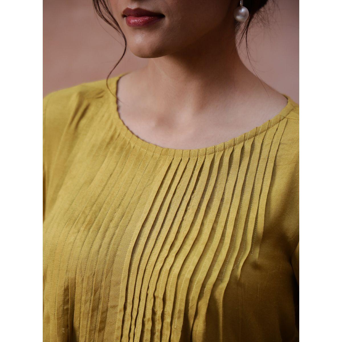 Sanskrutihomes Round Neck Floral Embroidered Longline Top and Pants Co-Ords-women-clothing-coordsets-image-6