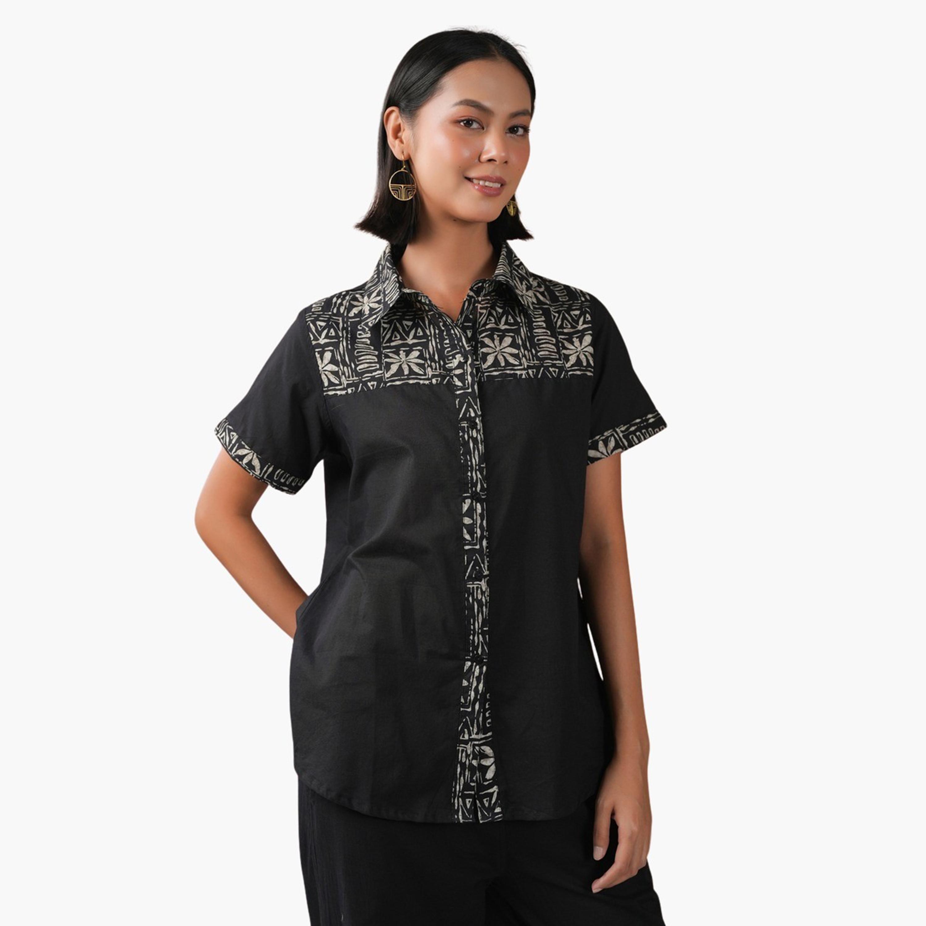 سانسكروتي هومز × ستايلي - قميص مطبوع بياقة واسعة مع بنطال-women-clothing-coordsets-image-2