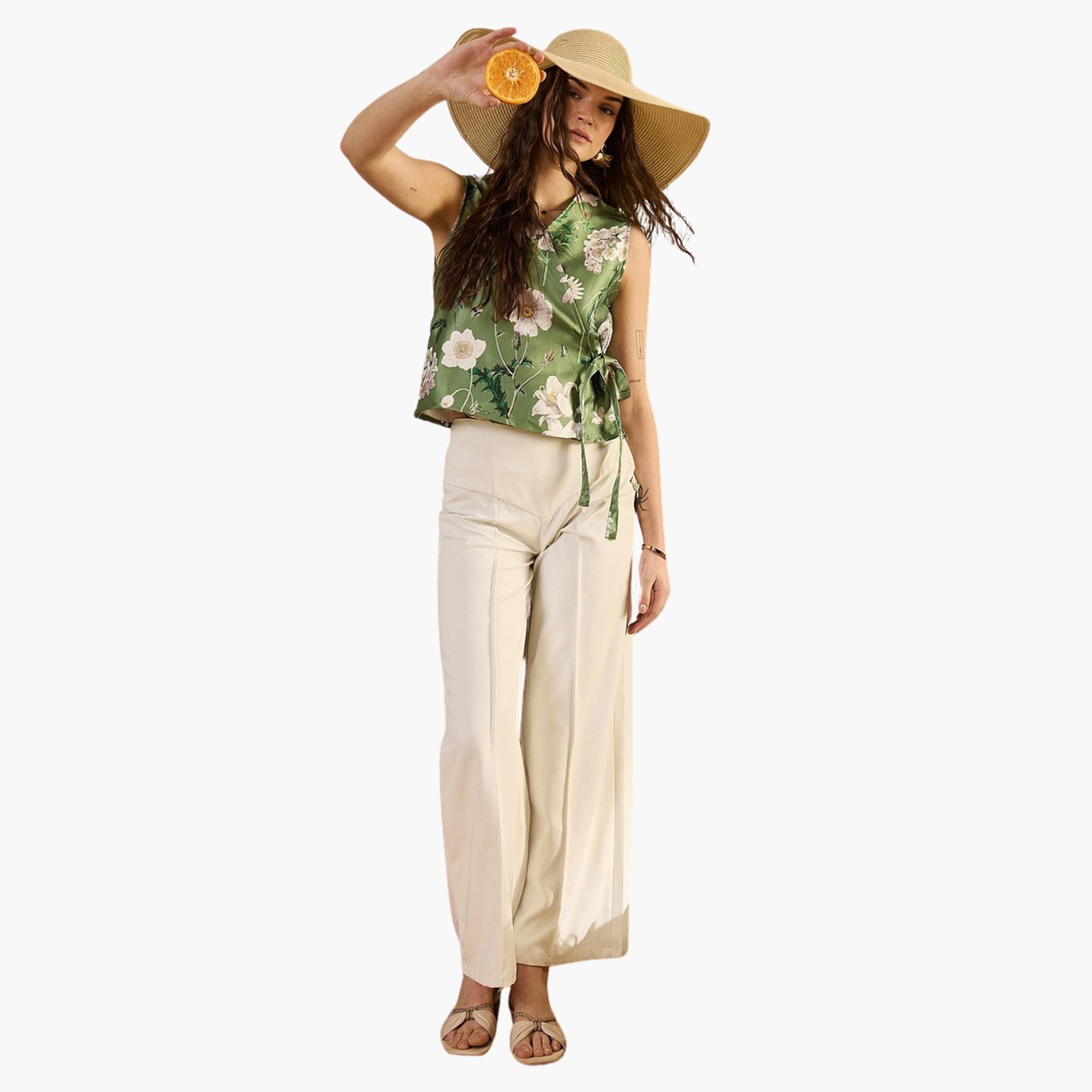 سانسكروتي هومز × ستايلي-  بلوزة ساتان بدون أكمام بطبعة زهور مع تفاصيل ربطة عنق-women-clothing-shirtsandblouses-blouses-image-2