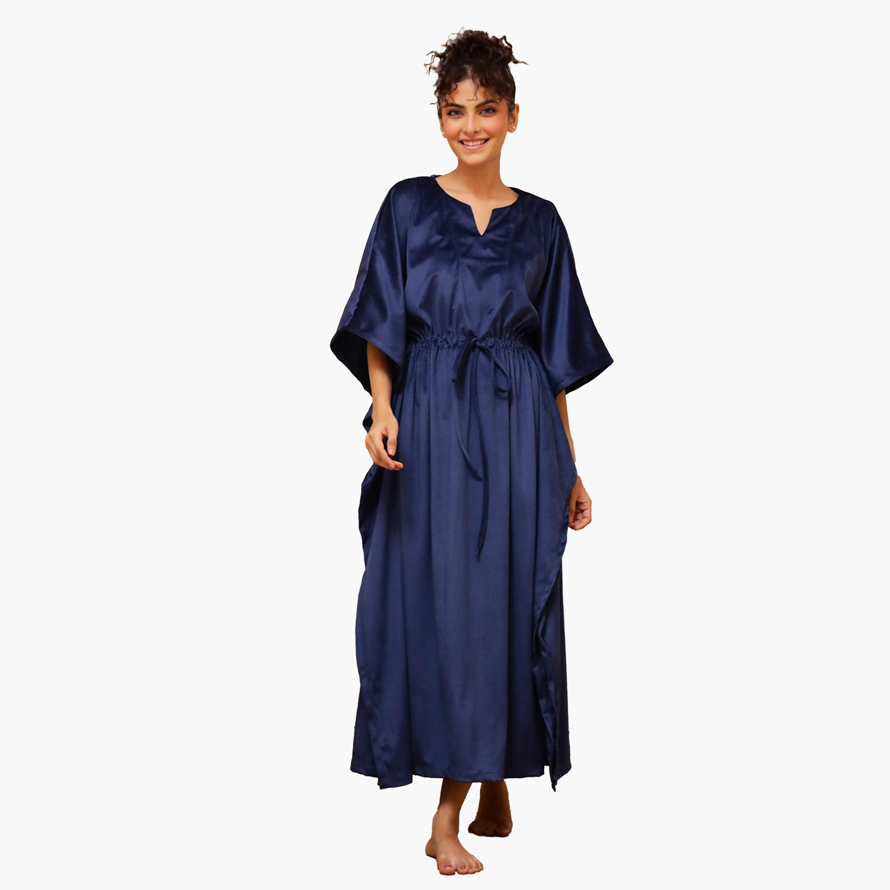 سانسكروتي هومز × ستايلي - فستان نوم قفطان بمظهر مخملي مع رباط خصر-women-clothing-nightwear-nighties-image-1