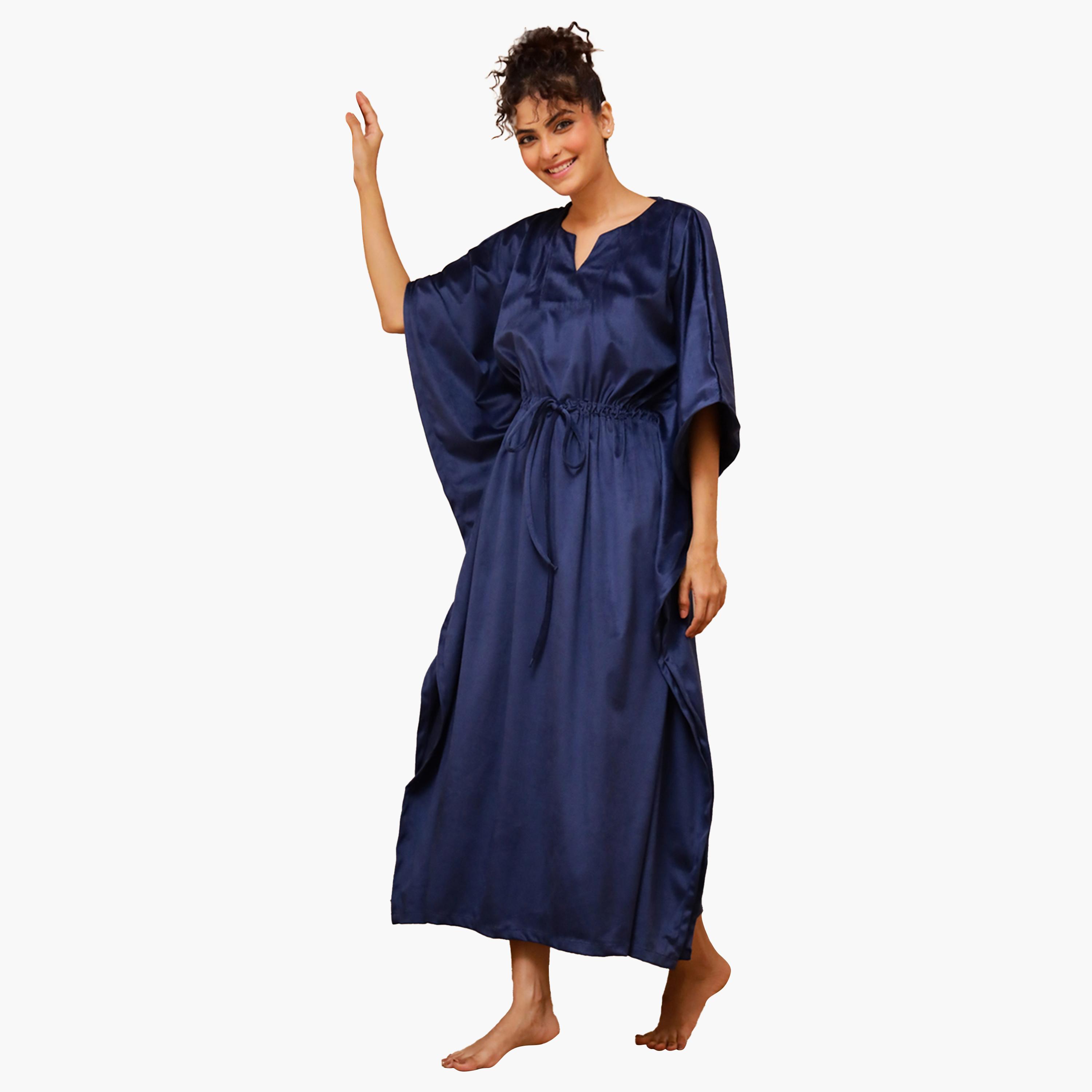 سانسكروتي هومز × ستايلي - فستان نوم قفطان بمظهر مخملي مع رباط خصر-women-clothing-nightwear-nighties-image-3