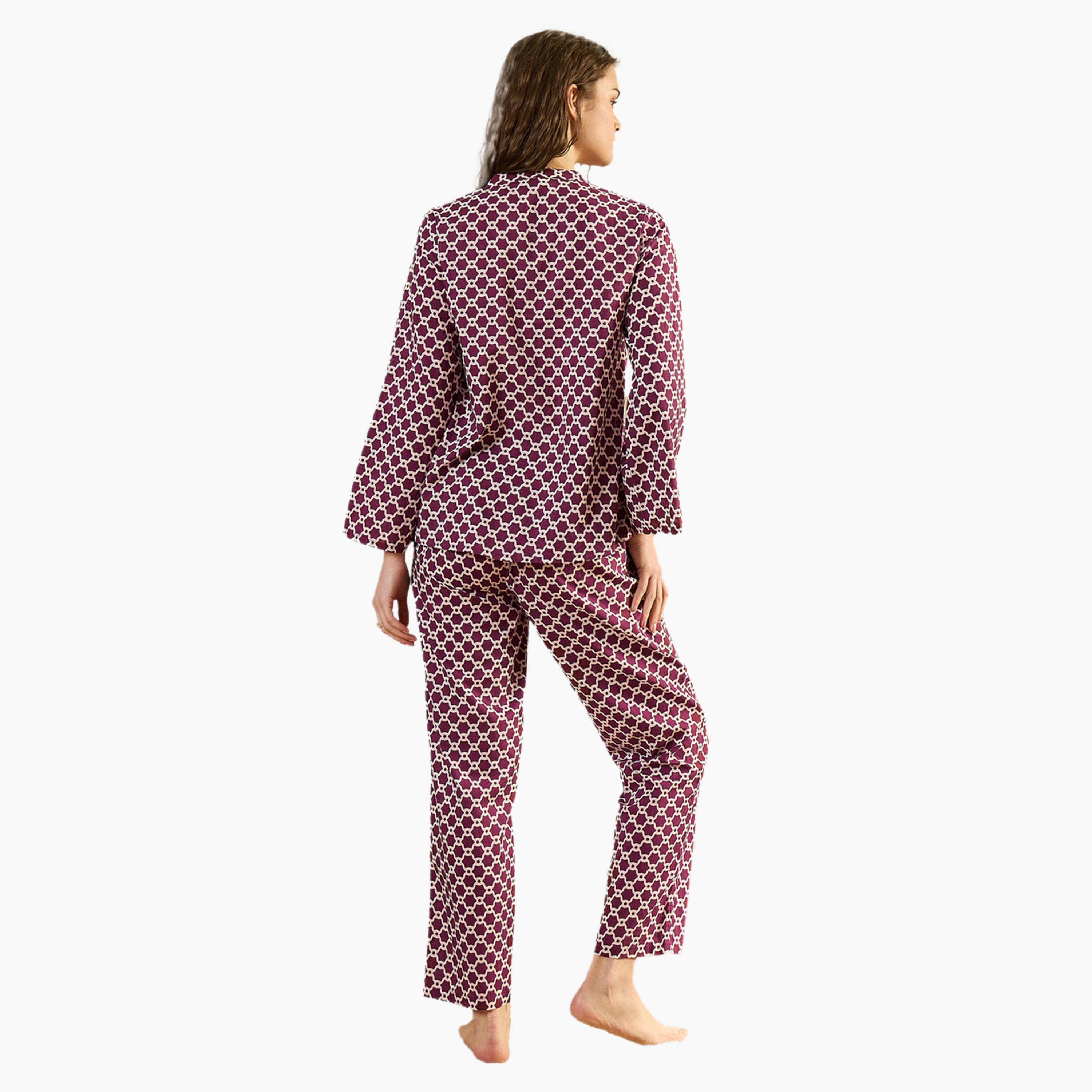 سانسكروتي هومز × ستايلي - طقم بنطال بيجاما وقميص بطبعة هندسية برقبة دائرية-women-clothing-nightwear-pyjamas-longsets-image-6