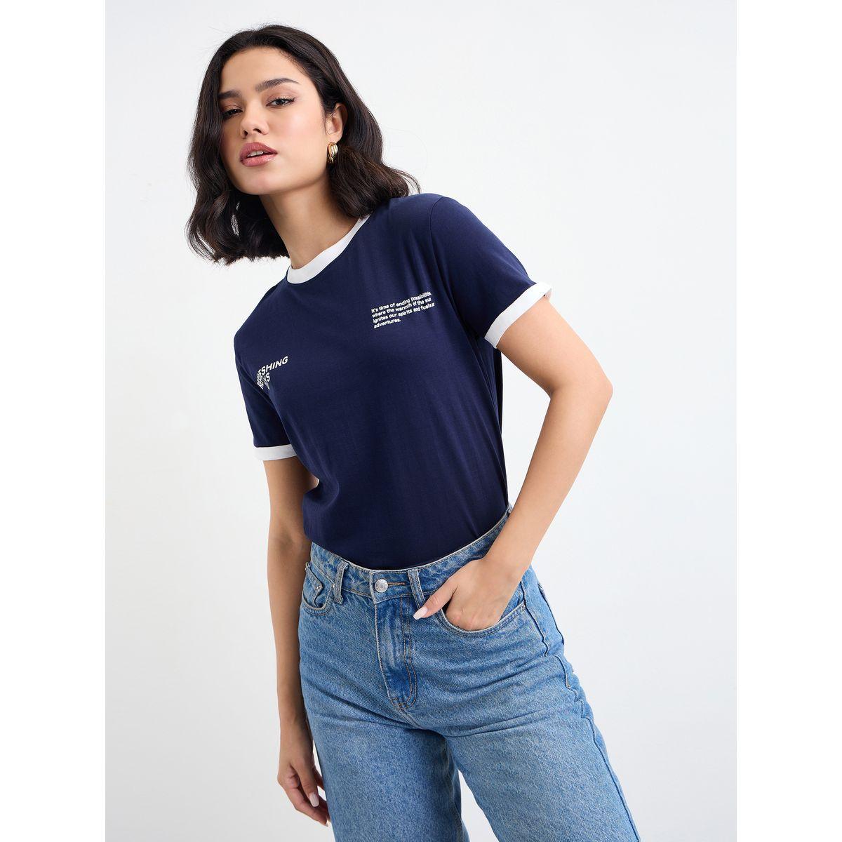 تيشيرت بطبعة كتابة وقصة عادية-women-clothing-tshirts-image-2