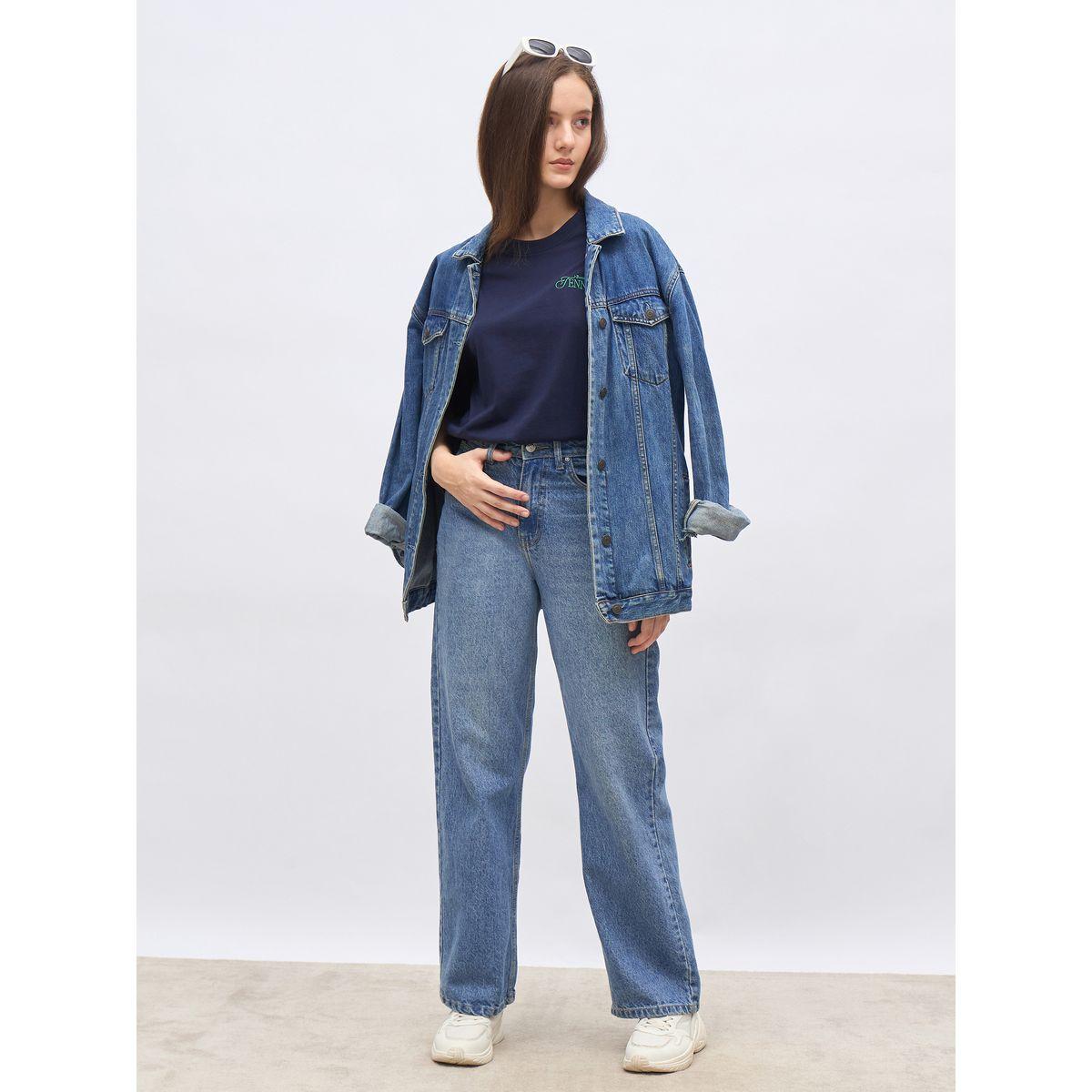 Styli Embroidered Detail Oversized Longline T-Shirt-women-clothing-tshirts-image-1