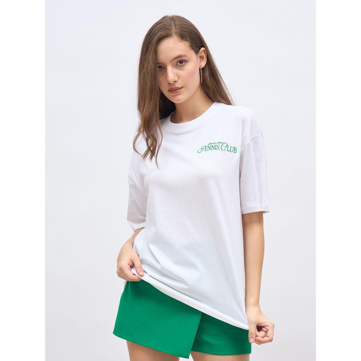 تيشيرت طويل فضفاض بتفاصيل مُطرزة-women-clothing-tshirts-image-2