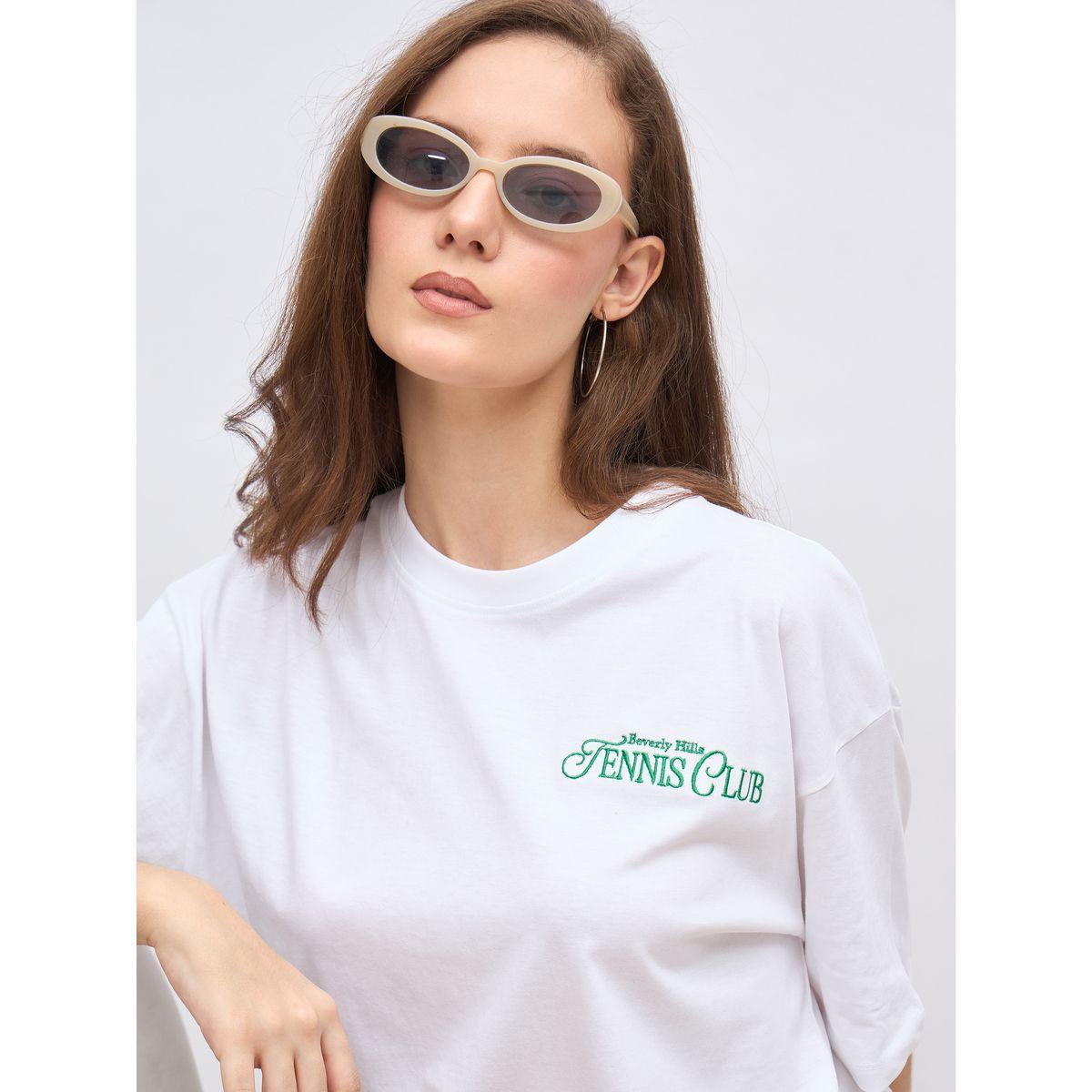 Styli Embroidered Detail Oversized Longline T-Shirt-women-clothing-tshirts-image-4