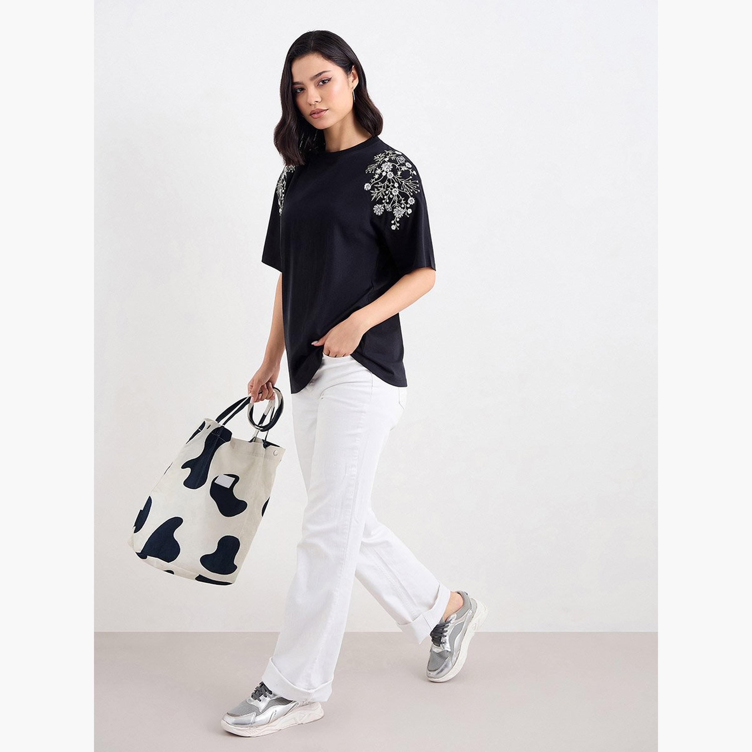 Styli Floral Embroidered Detail Oversized T-Shirt-women-clothing-tshirts-image-2