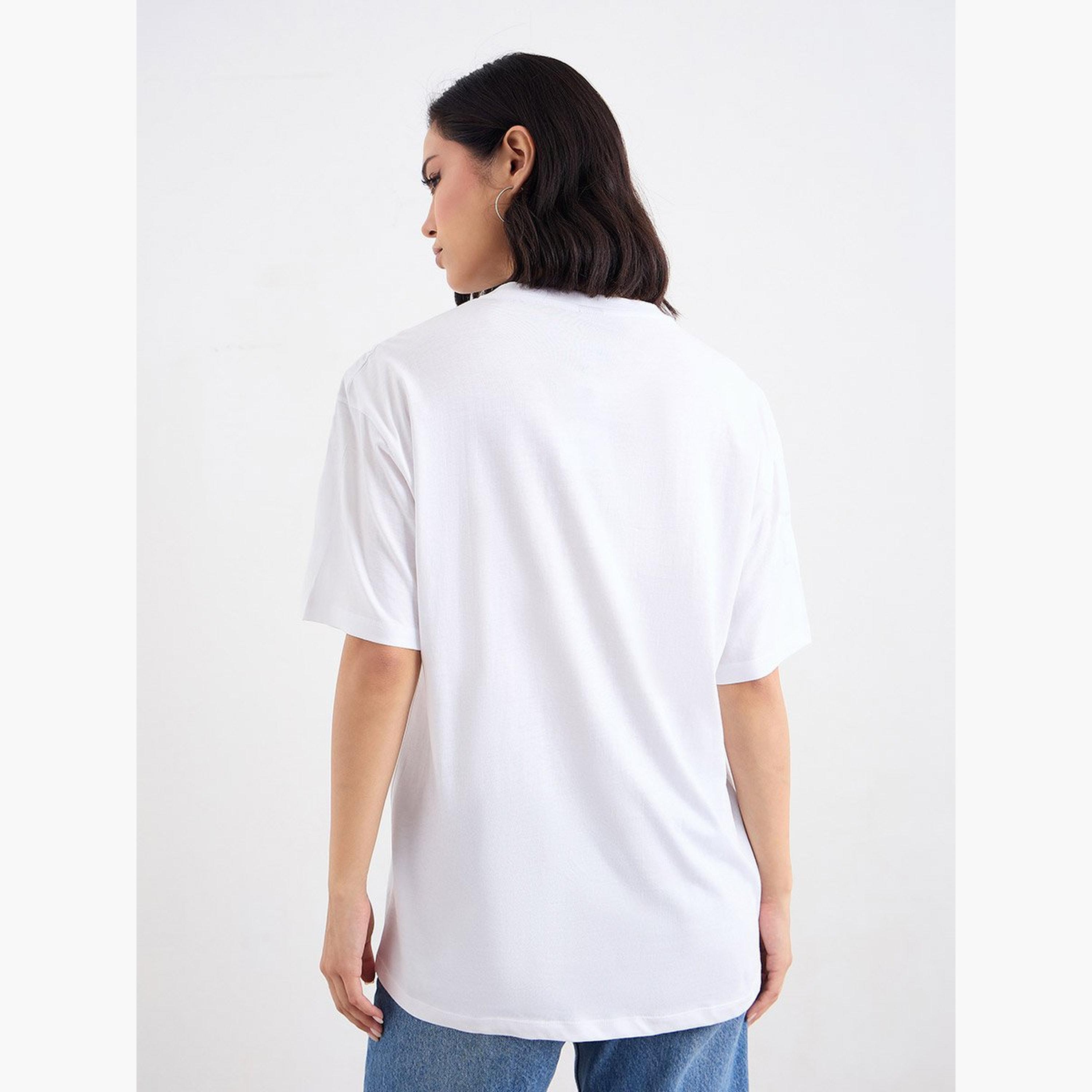 ستايلي - تي شيرت مقاس كبير بتفاصيل مطرزة بالزهور-women-clothing-tshirts-image-4