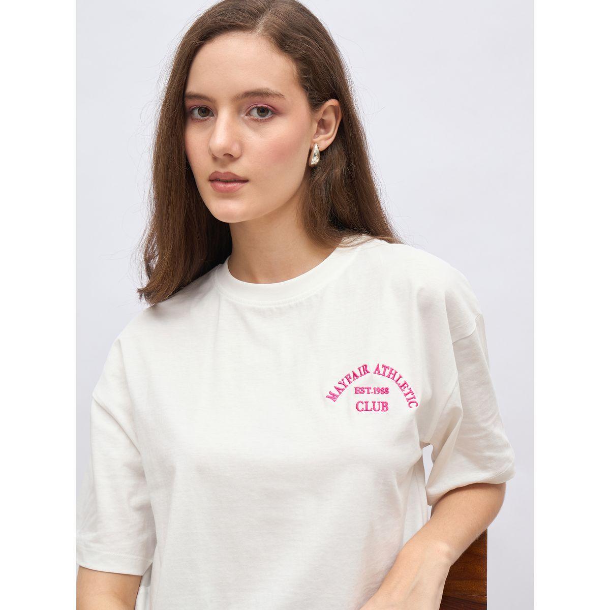 تيشيرت فضفاض بتفاصيل مُطرزة-women-clothing-tshirts-image-4