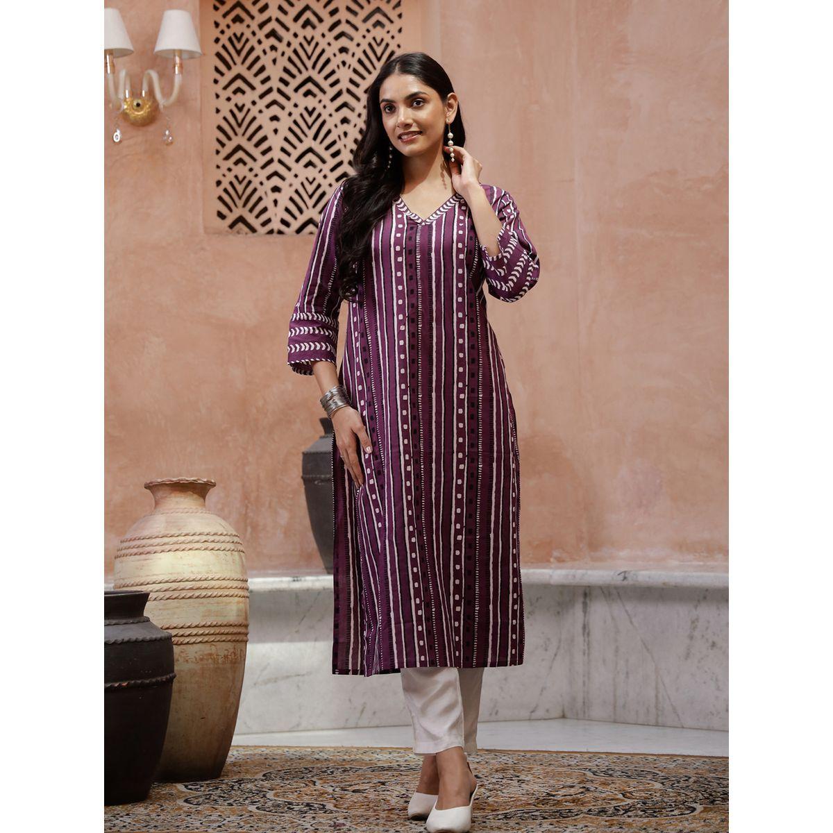Sanskrutihomes Striped Kurta with Side Slit-women-clothing-ethnicwear-kurtas-image-1