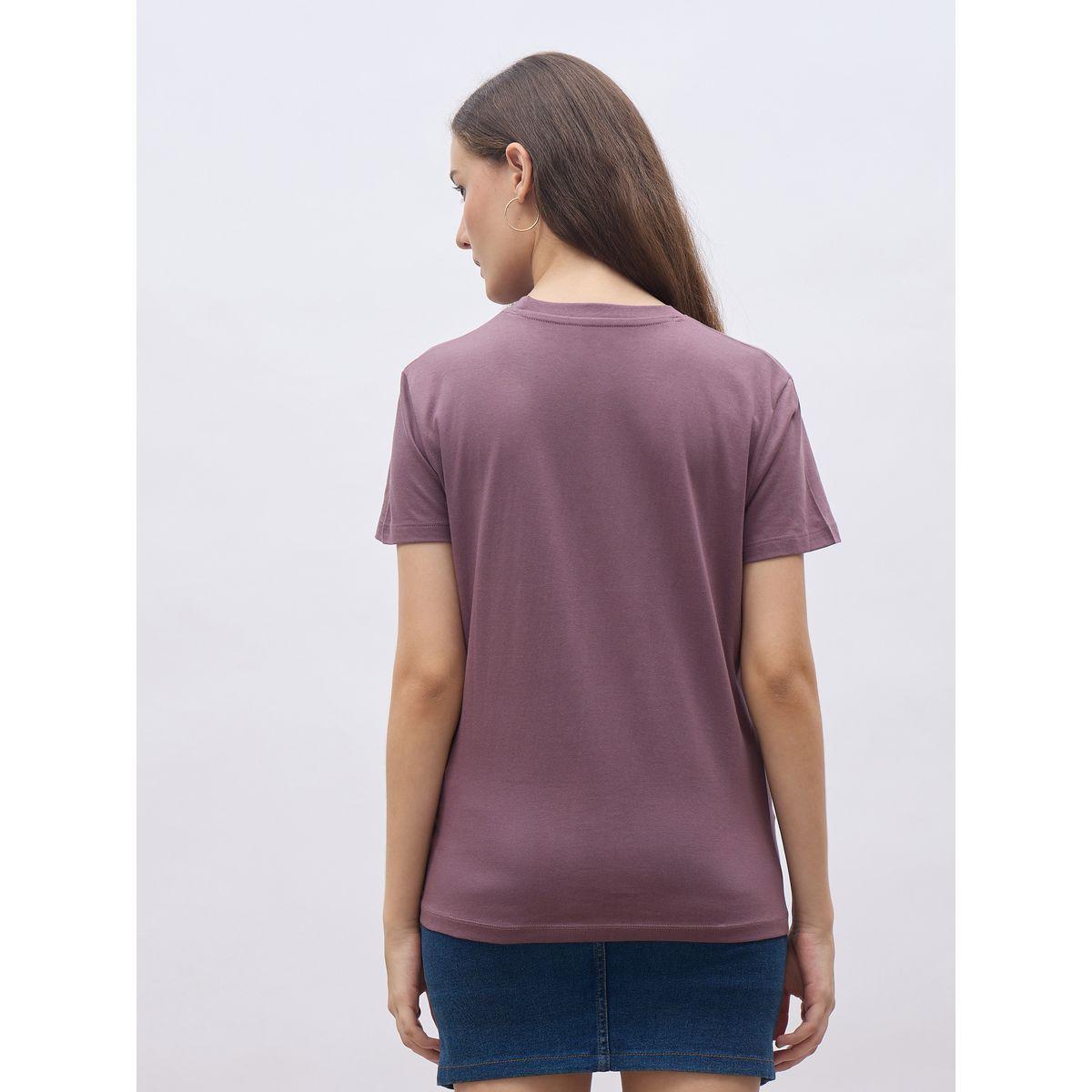تيشيرت بتفاصيل كتابة مُطرزة مع أكمام قصيرة-women-clothing-tshirts-image-5