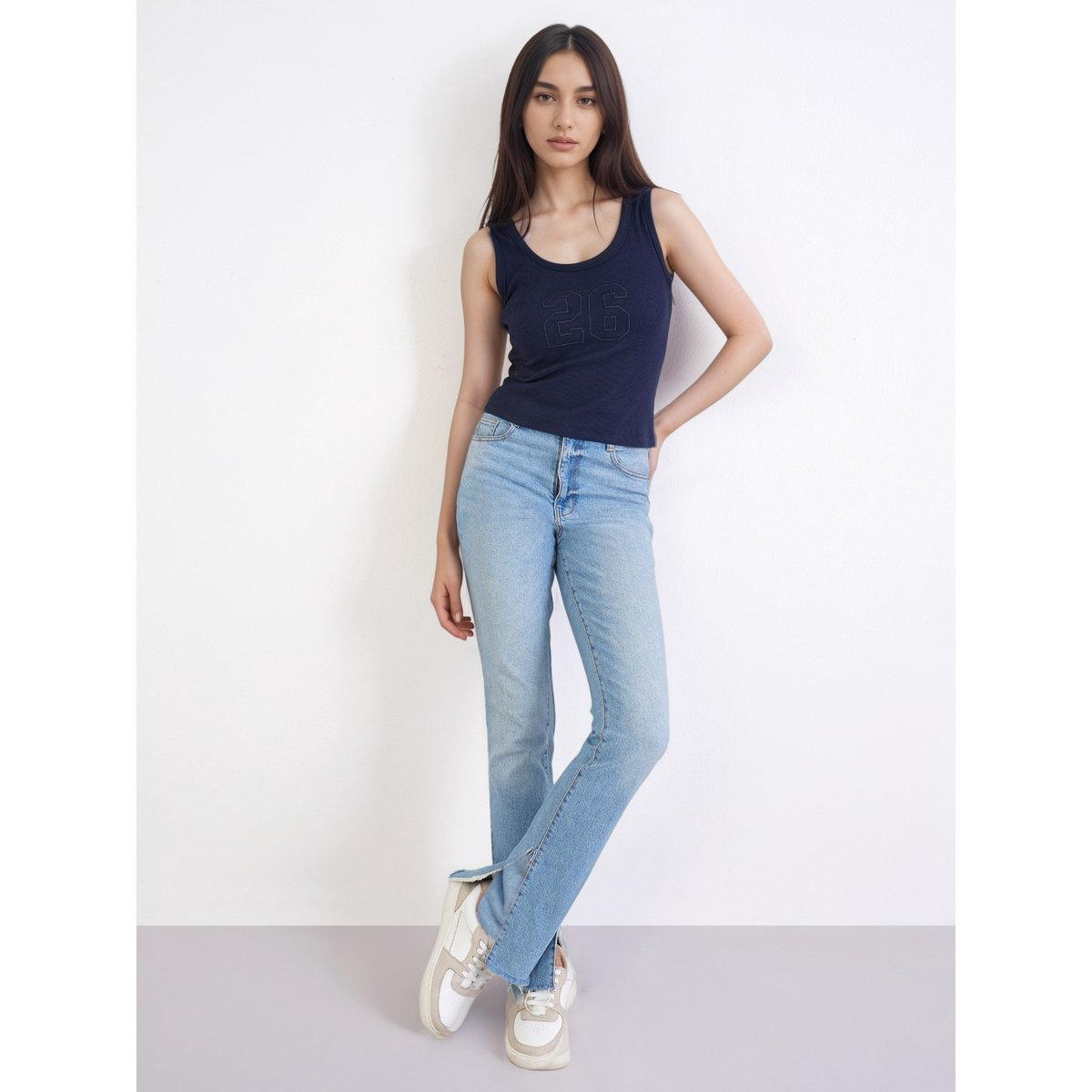 بلوزة تانك بلا أكمام مُجسمة بتفاصيل مُطرّزة-women-clothing-tshirts-image-2