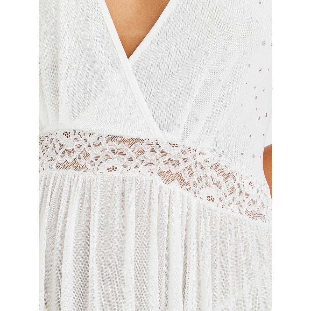 قميص نوم بتفاصيل شبكية وشق مع سروال داخلي-women-clothing-lingerie-babydollsandbodysuits-image-3