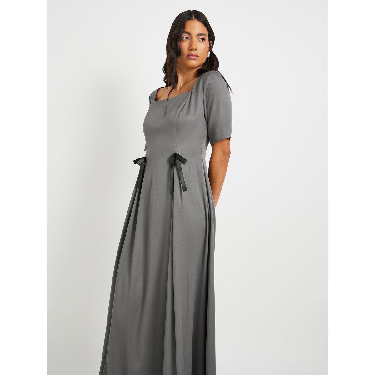 Styli Solid Square Neck Bowknot Detail A-Line Maxi Dress-women-clothing-dresses-image-3