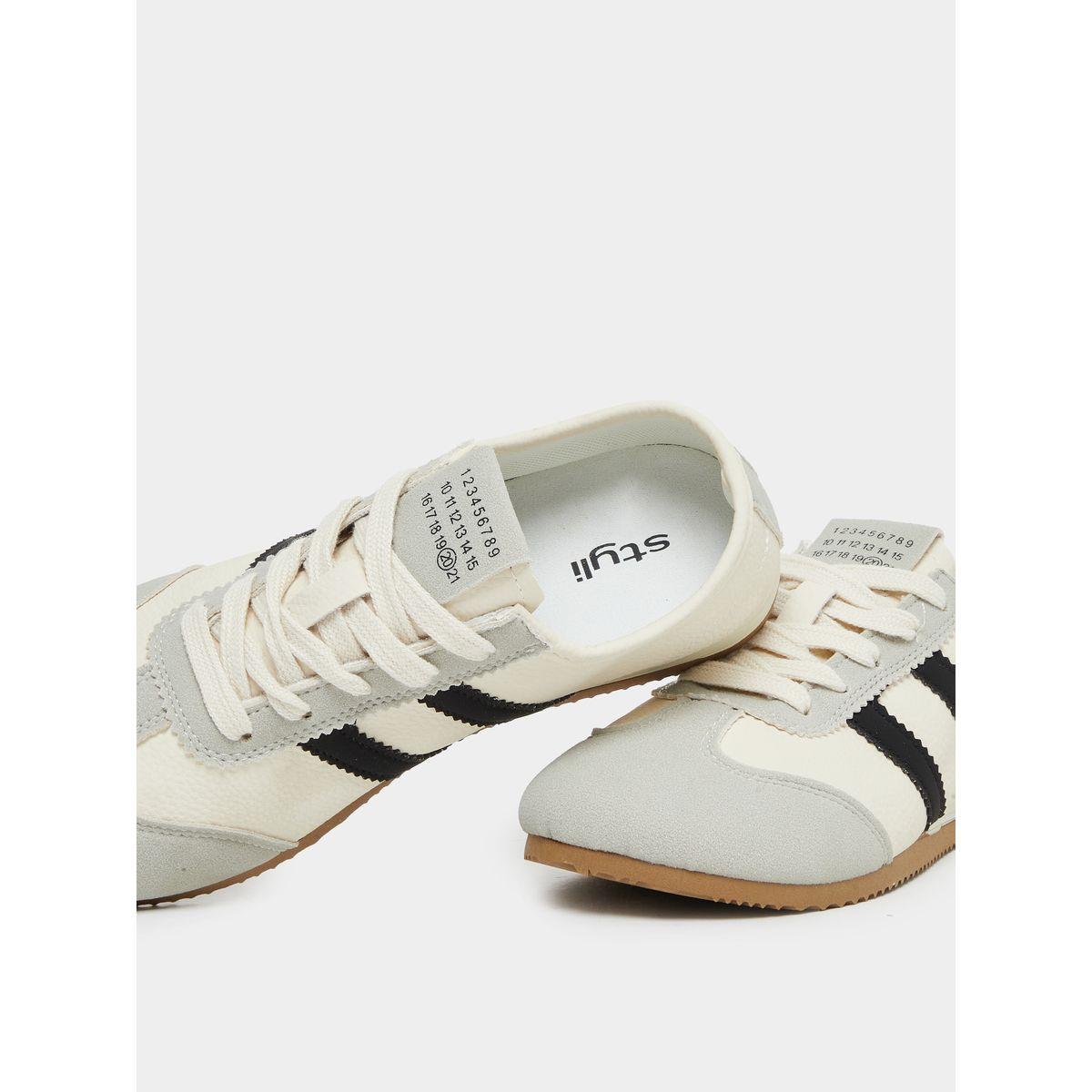 حذاء سنيكرز بأشرطة مع رباط غلق-women-shoes-sneakers-image-4