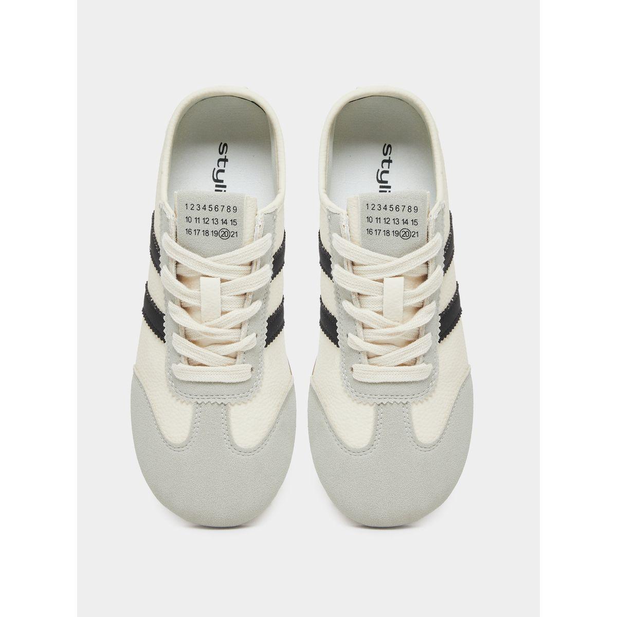حذاء سنيكرز بأشرطة مع رباط غلق-women-shoes-sneakers-image-6