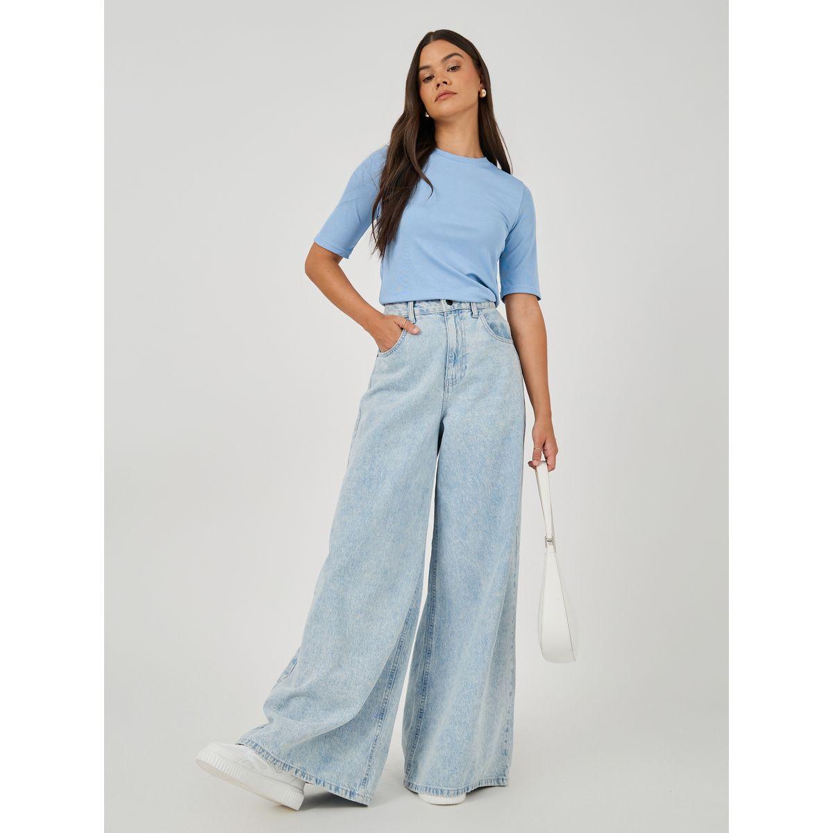 تيشيرت سادة بقصة عادية وياقة دائرية-women-clothing-tshirts-image-4