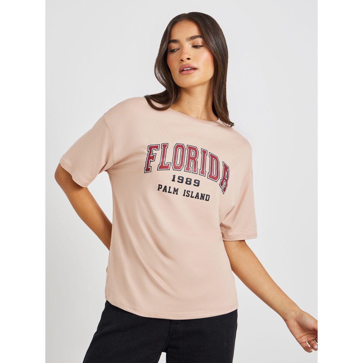 تيشيرت بطبعة كتابة وياقة دائرية-women-clothing-tshirts-image-2