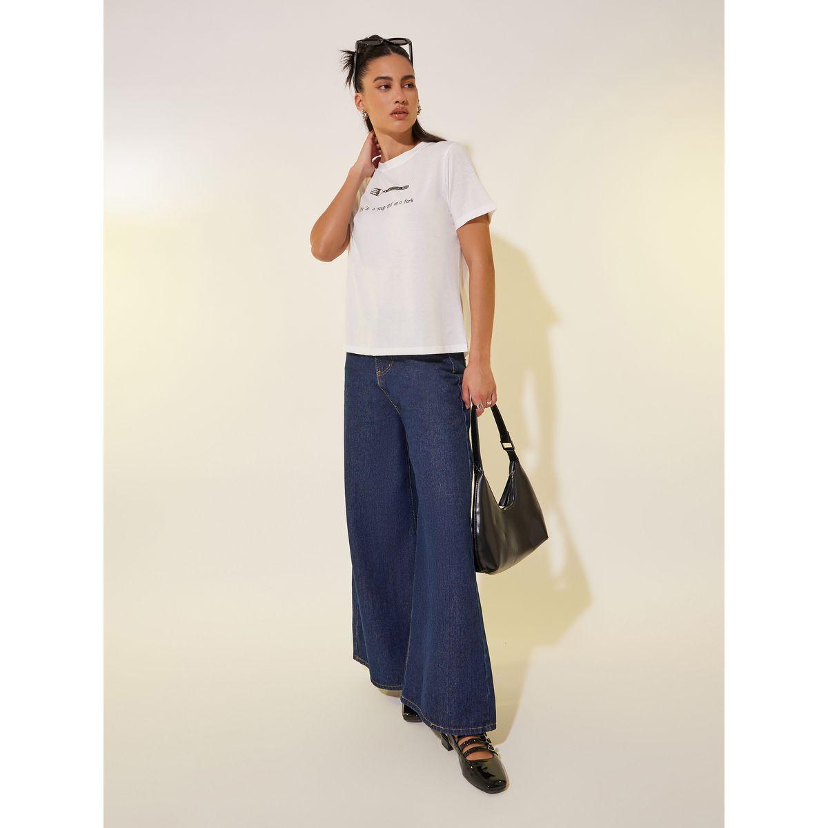تيشيرت بطبعة كتابة وياقة دائرية-women-clothing-tshirts-image-2