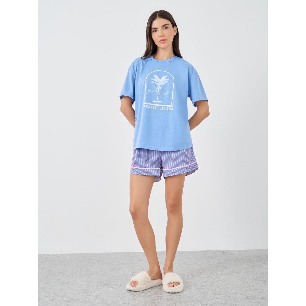 طقم من شورت بيجاما وتيشيرت بطبعة جرافيك-women-clothing-nightwear-pyjamas-shortsets-image-2
