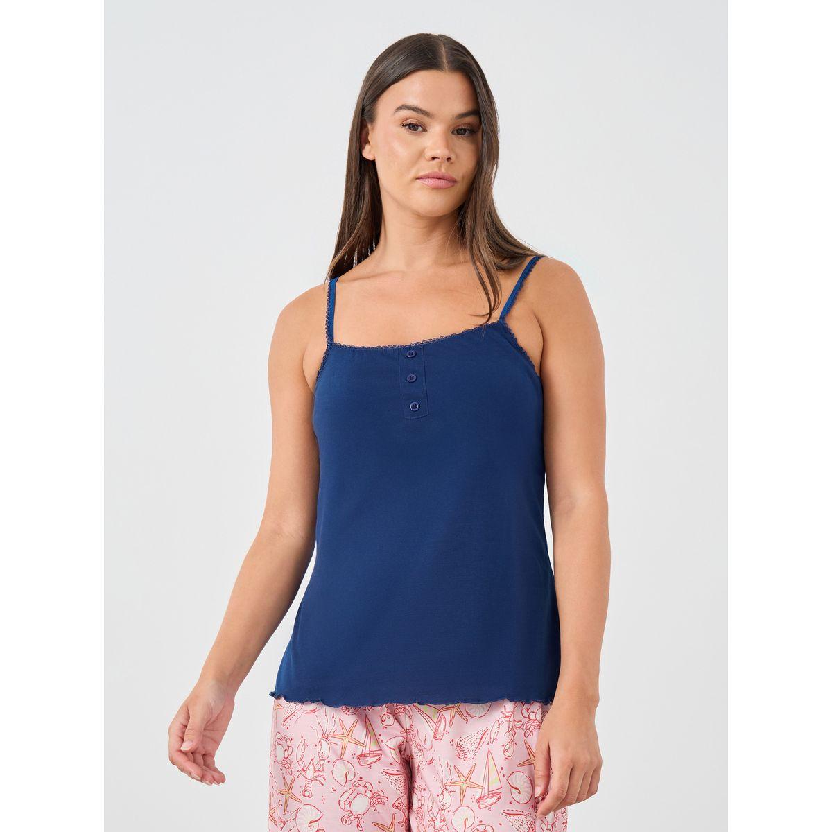 طقم بيجاما من بنطال وبلوزة سادة بحمالات وتفاصيل دانتيل-women-clothing-nightwear-pyjamas-longsets-image-4