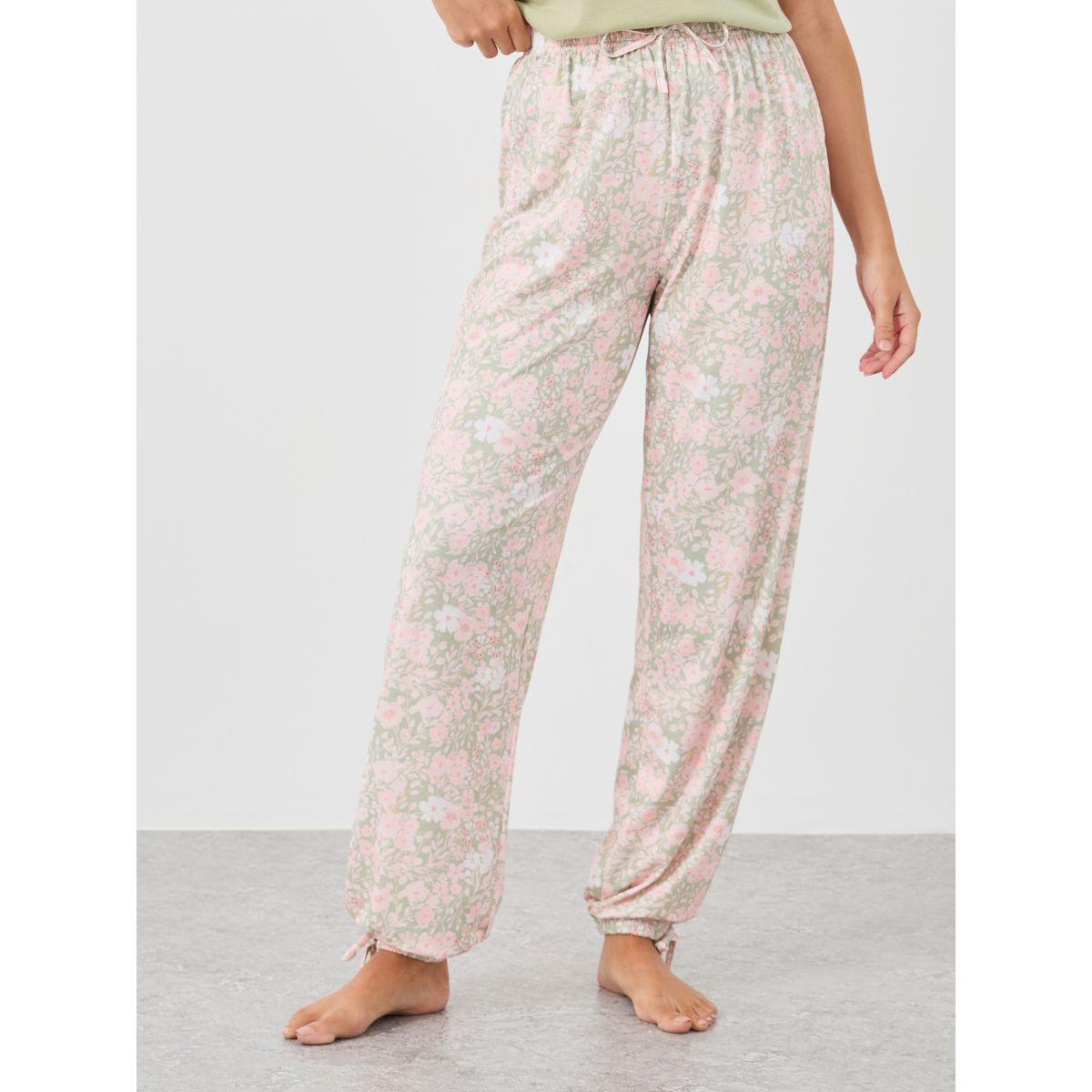 Styli Lace Insert Strappy Top and Printed Pyjama Set-women-clothing-nightwear-pyjamas-longsets-image-5
