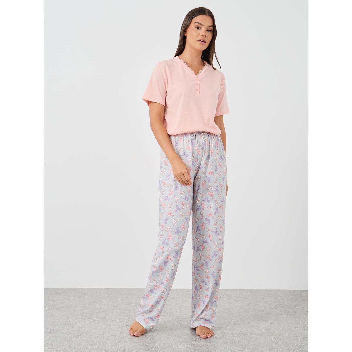 Styli Solid V-Neck Short Sleeve T-Shirt and Printed Pyjama Set-women-clothing-nightwear-pyjamas-longsets-image-4