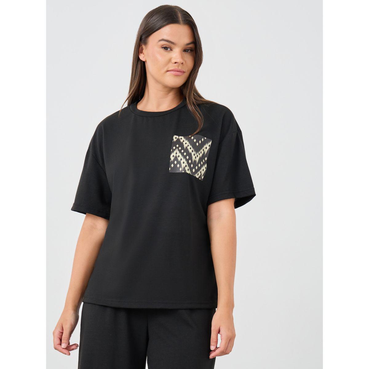 Styli Printed Pocket Round Neck T-Shirt and Pyjama Set-women-clothing-nightwear-pyjamas-longsets-image-2
