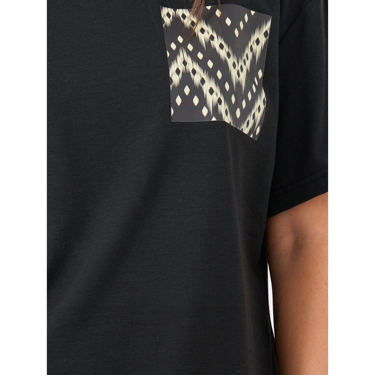 Styli Printed Pocket Round Neck T-Shirt and Pyjama Set-women-clothing-nightwear-pyjamas-longsets-image-3
