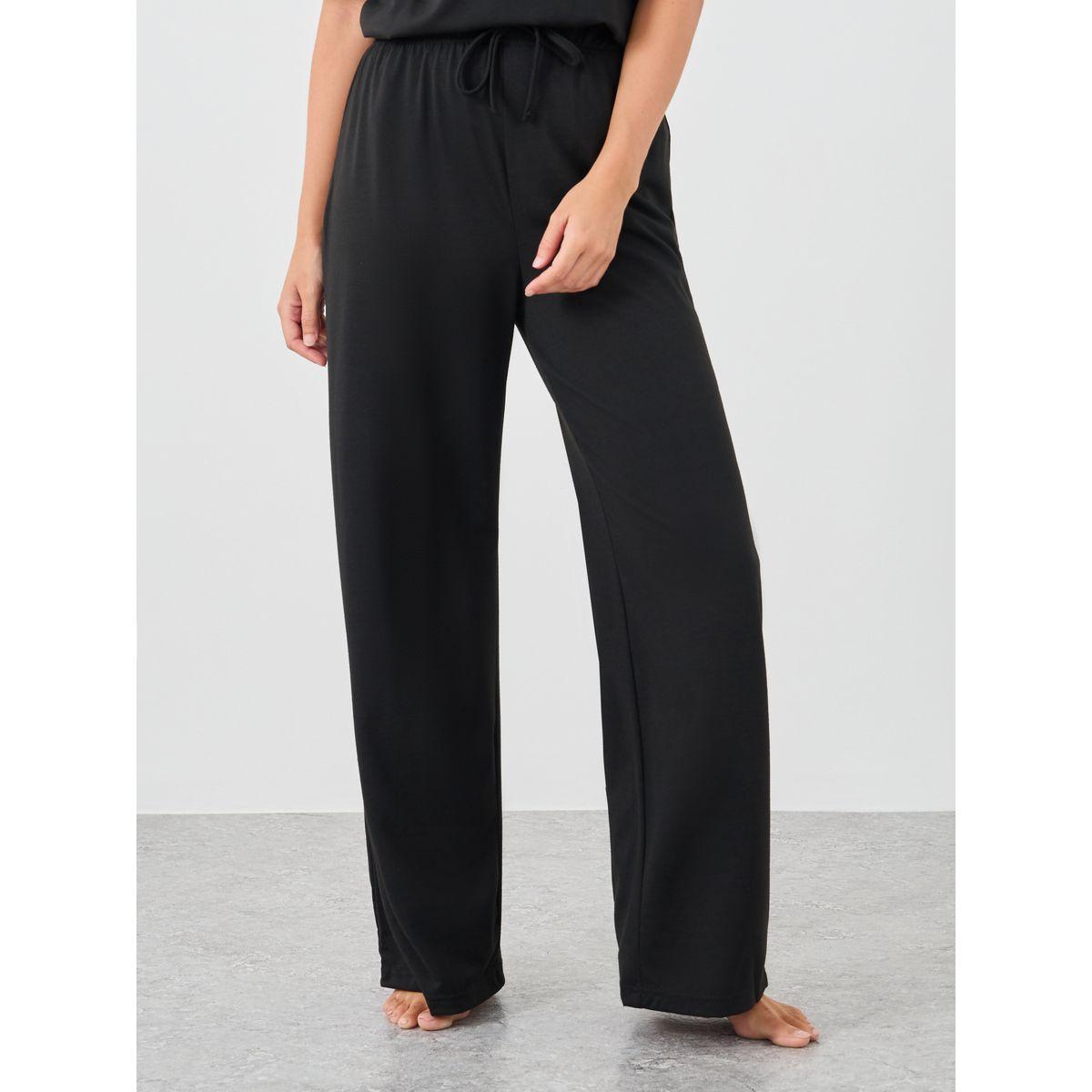 Styli Printed Pocket Round Neck T-Shirt and Pyjama Set-women-clothing-nightwear-pyjamas-longsets-image-5