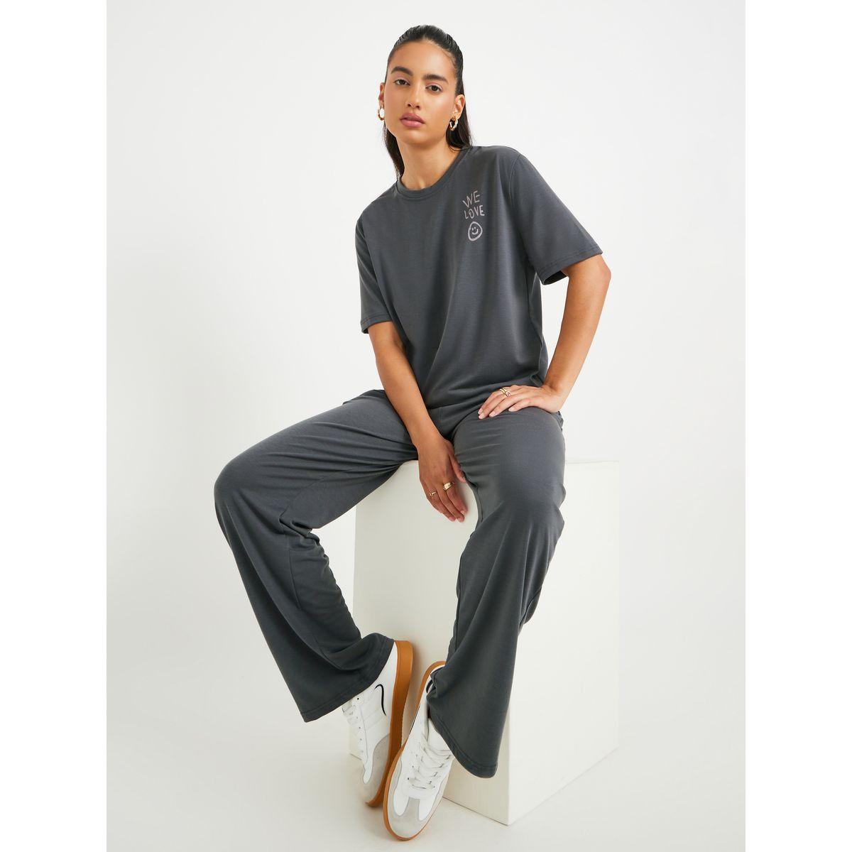 Styli Graphic Print Short Sleeve T-Shirt and Wide Leg Joggers Co-Ords-women-clothing-coordsets-image-1
