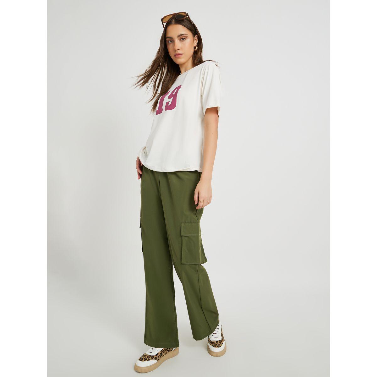 Styli Women Green Solid Wide Leg Cargo Pants with Drawstring Waist-women-clothing-bottoms-trousers-image-1