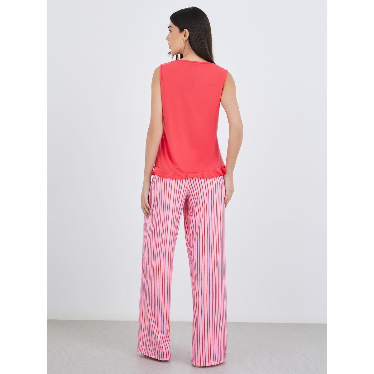 طقم من بنطال بيجاما مخطط وبلوزة بتفاصيل شارة مع حافة كشكش-women-clothing-nightwear-pyjamas-longsets-image-6