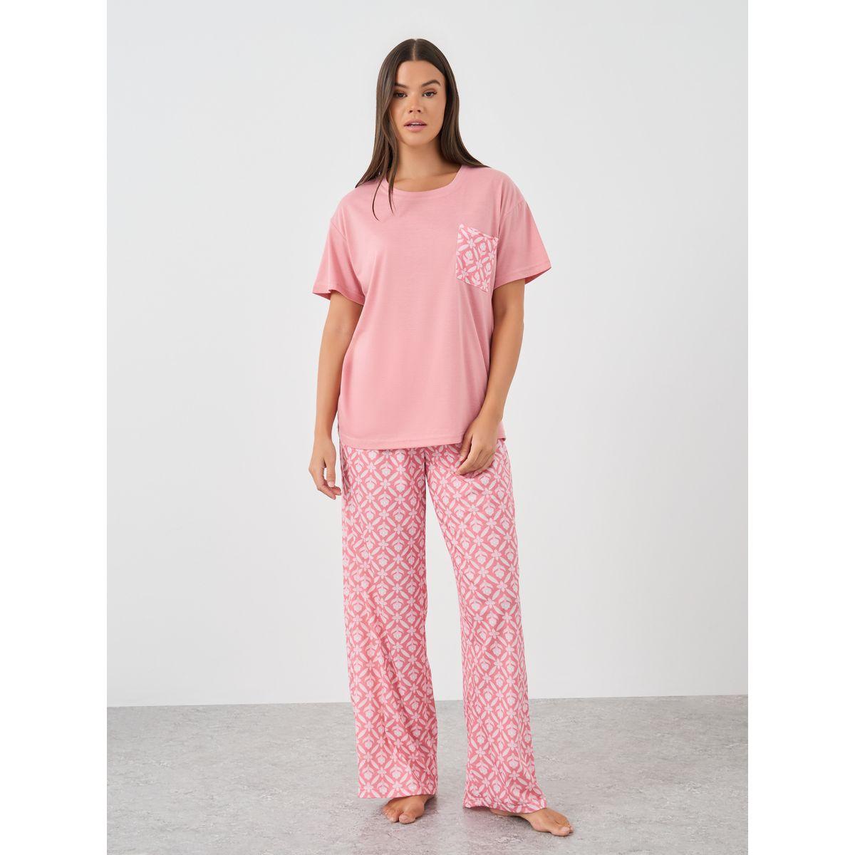 Styli Printed Pocket Round Neck T-Shirt and Pyjama Set-women-clothing-nightwear-pyjamas-longsets-image-2