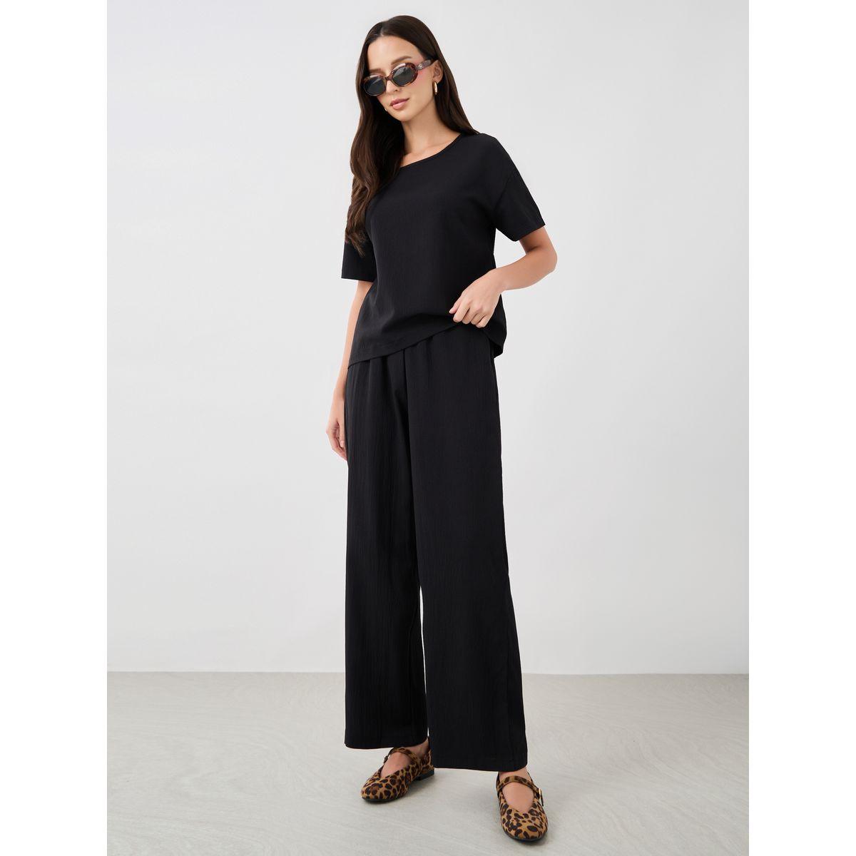 طقم منسق من بنطال وتيشيرت سادة-women-clothing-coordsets-image-2